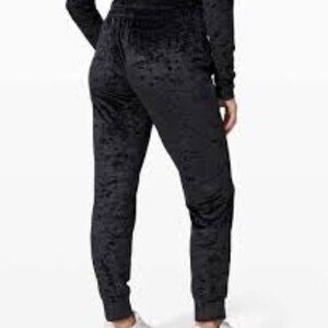 Lululemon Ready to Crush Jogger  Black 6